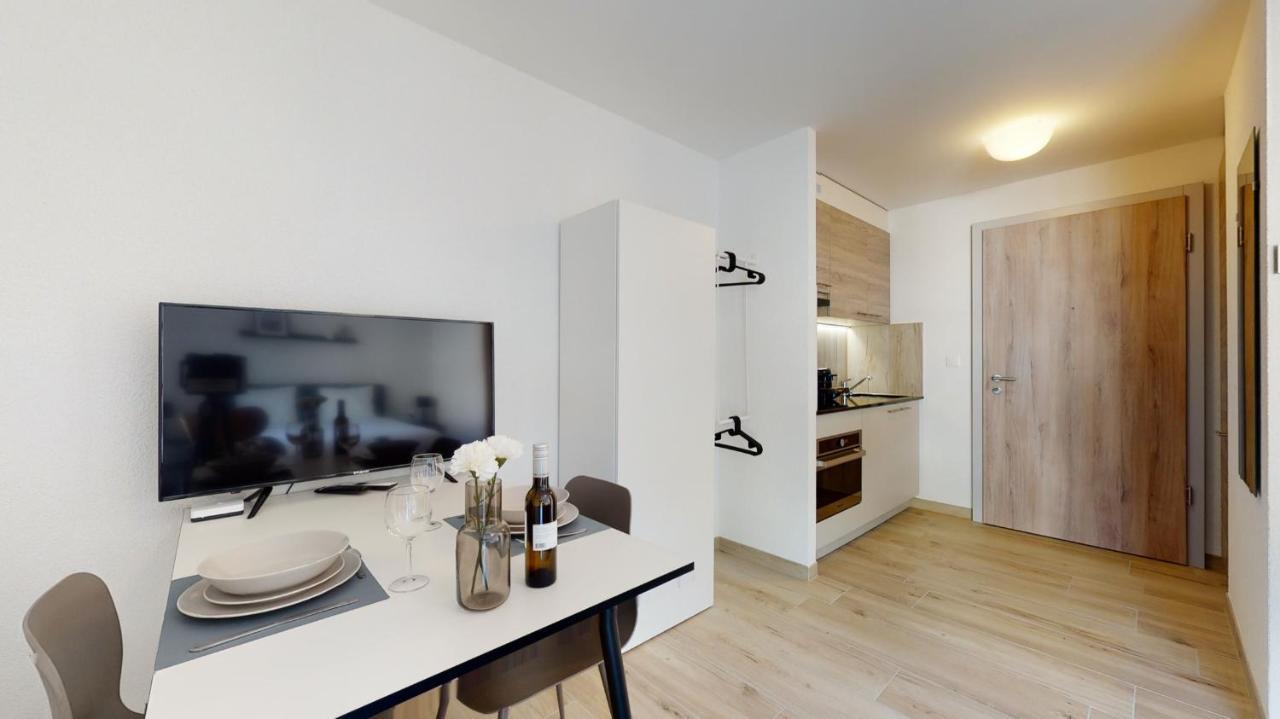 Nonanteneuf Appart Hotel Aigle - Contactless Check-In Eksteriør billede